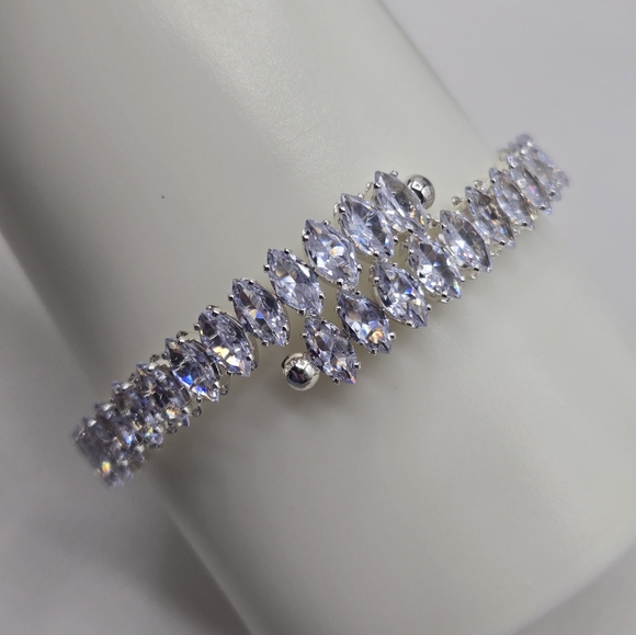 Swarovski Crystal Elements Silver Bracelet 6 1/4 - 7 inch Prom Bridal Formal - Picture 6 of 9